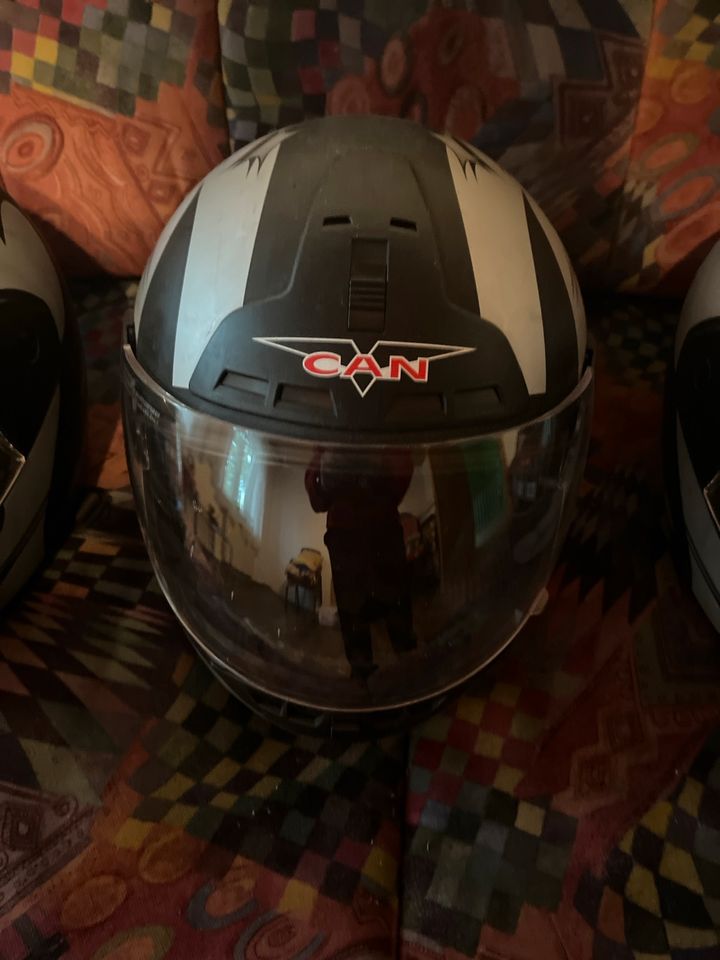 Motorrad Helme in Geisenhausen