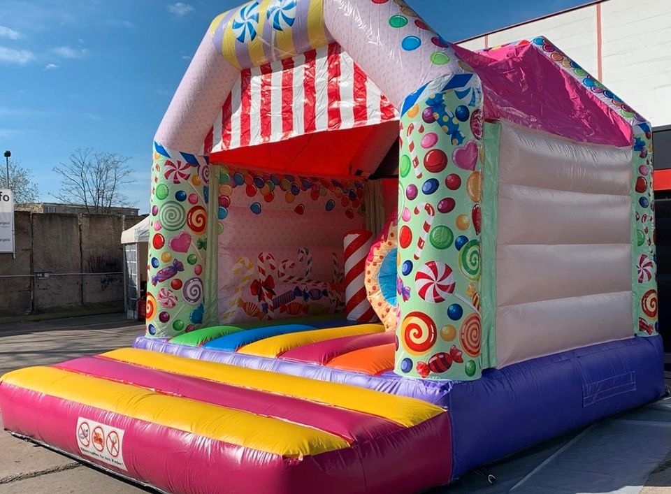 Candy Hüpfburg - Sweet - 5 x 4 x 4 m Kindergeburtstag - Hochzeit in Weinböhla