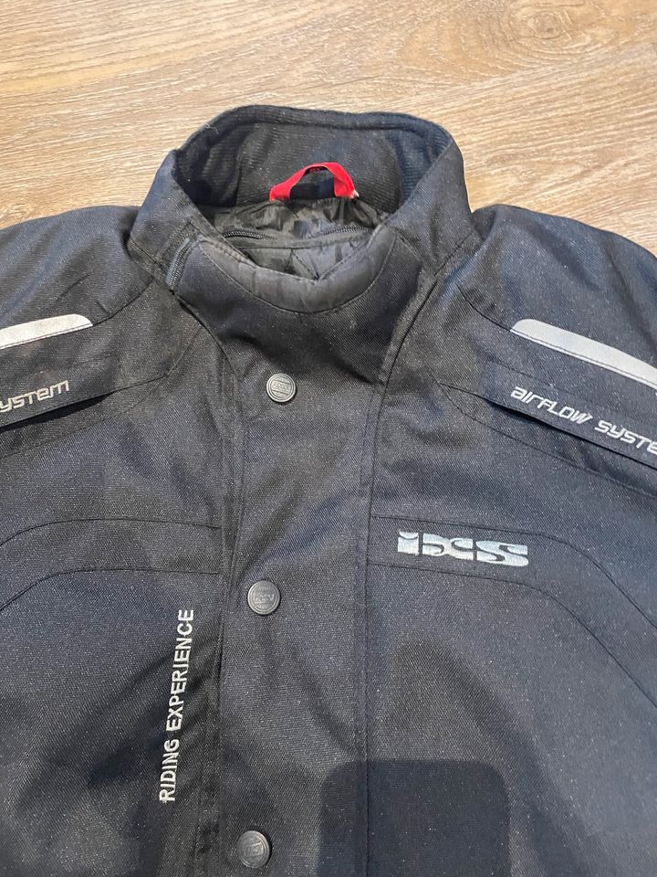 Motorradjacke Herren Gr. XL u. Nierengurt in Frontenhausen