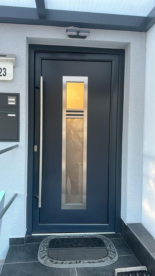 Fenster - Haustüren und Rollladen - Fenstermontage in Stuttgart