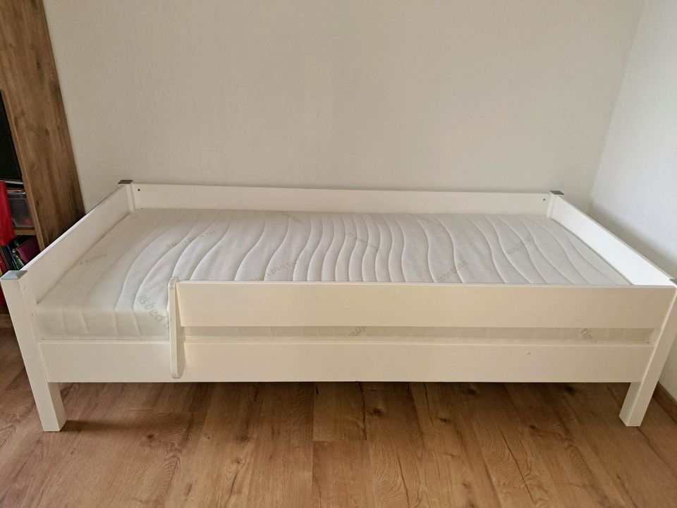 Paidi Bett Weiß in Müglitz