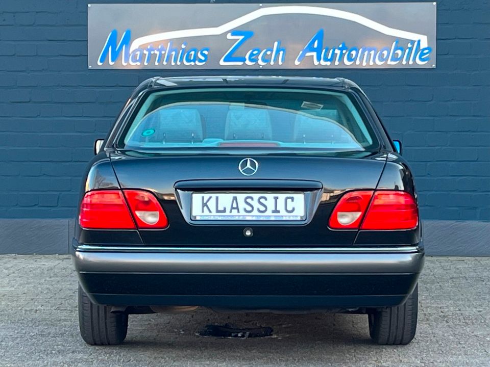 Mercedes-Benz E 200 Elegance // 1. Hand // gepflegter Zustand // in Mönchengladbach