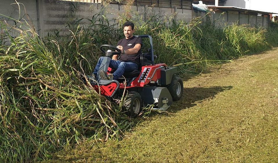 MIETE | Profi Aufsitzmäher Mulcher Wiesenmäher Balkenmäher leih in Ortenberg