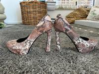 GUESS- High heel // Snake  wie neu - Gr38 Nordrhein-Westfalen - Willich Vorschau