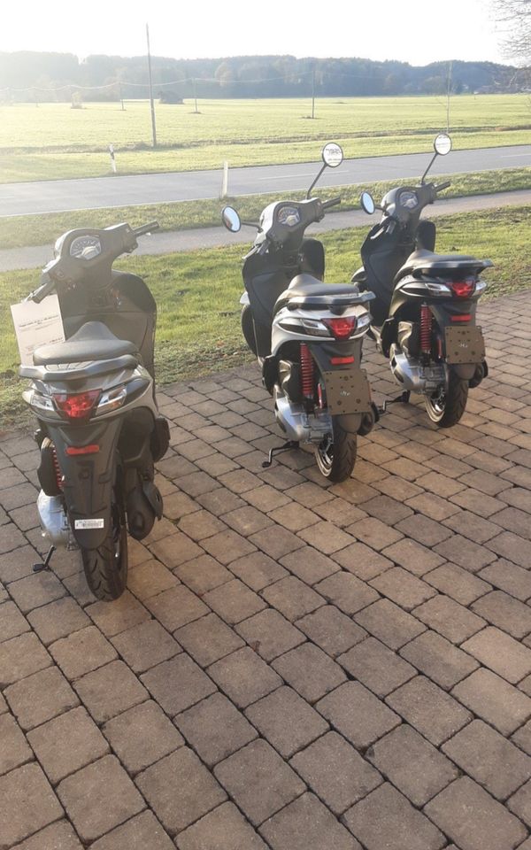 Piaggio Liberty 150S. Neufahrzeug sofort verfügbar. in Petting