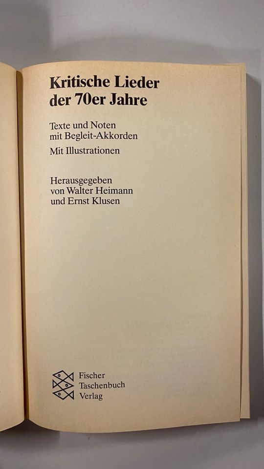 Kritische Lieder der 70er Jahre - Texte und Noten - FISCHER in Köln