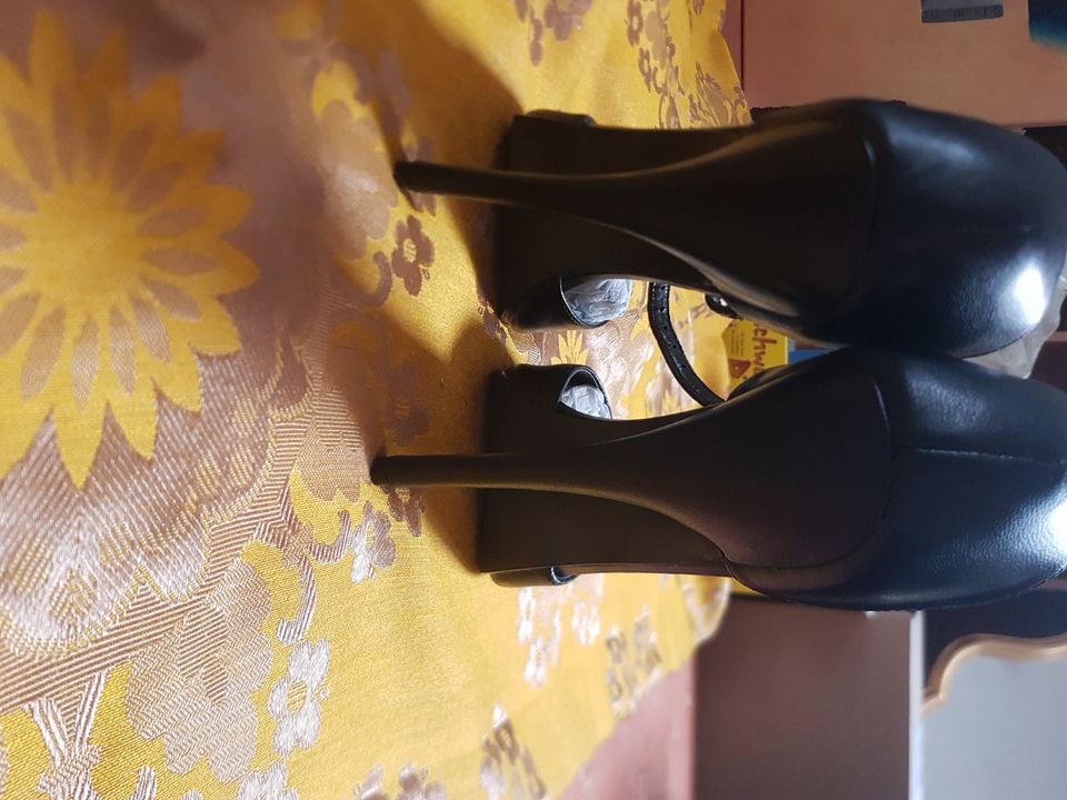 Devious High Heels sexy 37 Fetisch Schuhe Pleaser Riemchen in Augsburg