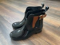 Tommy Hilfiger Gummistiefel Gr. 37 schwarz NEU Niedersachsen - Einbeck Vorschau