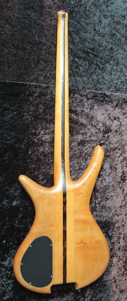 Headless, Fretless, 4-Saiter Bass in Kassel