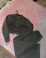 Joggins Set Gr. S/M Khaki Neu Düsseldorf - Eller Vorschau