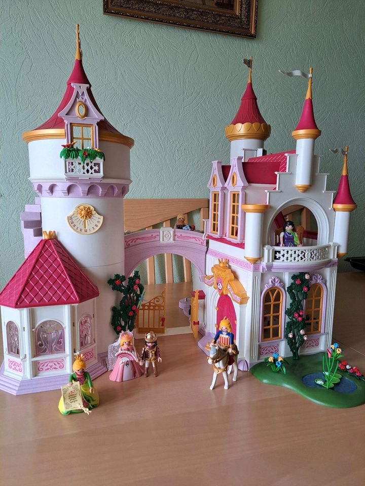Playmobil Prinzessin Schloss Märchenschloss Magic 5142 in Dierdorf