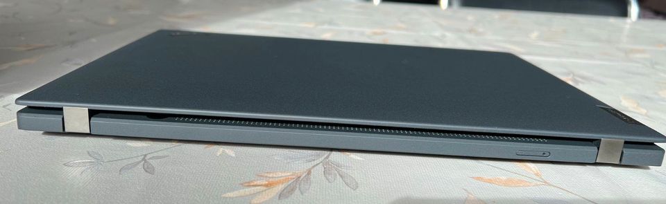 neuwertiges ThinkPad P14s Ryzen 7 Pro 32GB 2 TB NVMe 14" in Dresden