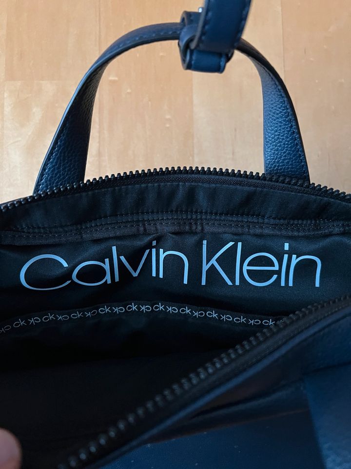 Calvin Klein Herren Ck Duty Laptop Bag Aktentaschen in Limburg