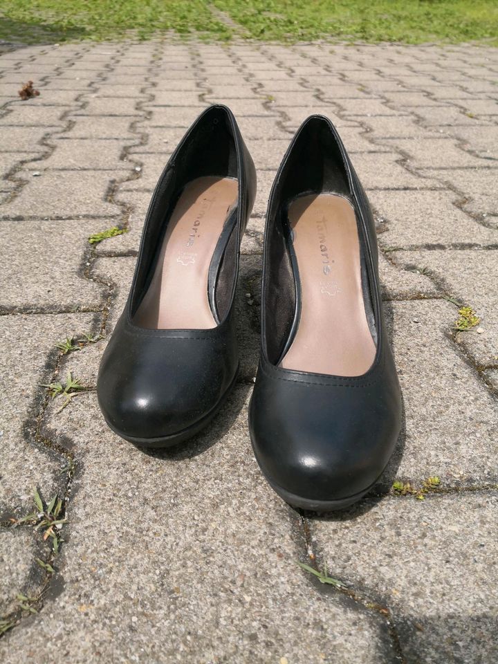 Pumps schwarz Tamaris 40 in Germering