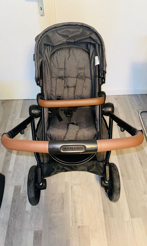 Kinderwagen Maxi Cosi Zelia 3 in München