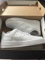 Nike Air Force 1 in Weiß 44 Nagelneu Original Hessen - Gießen Vorschau