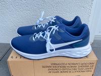Nike Air Laufschuhe Gr. 47,5 US 13 Sport Fitness Joggen Bayern - Schwandorf Vorschau