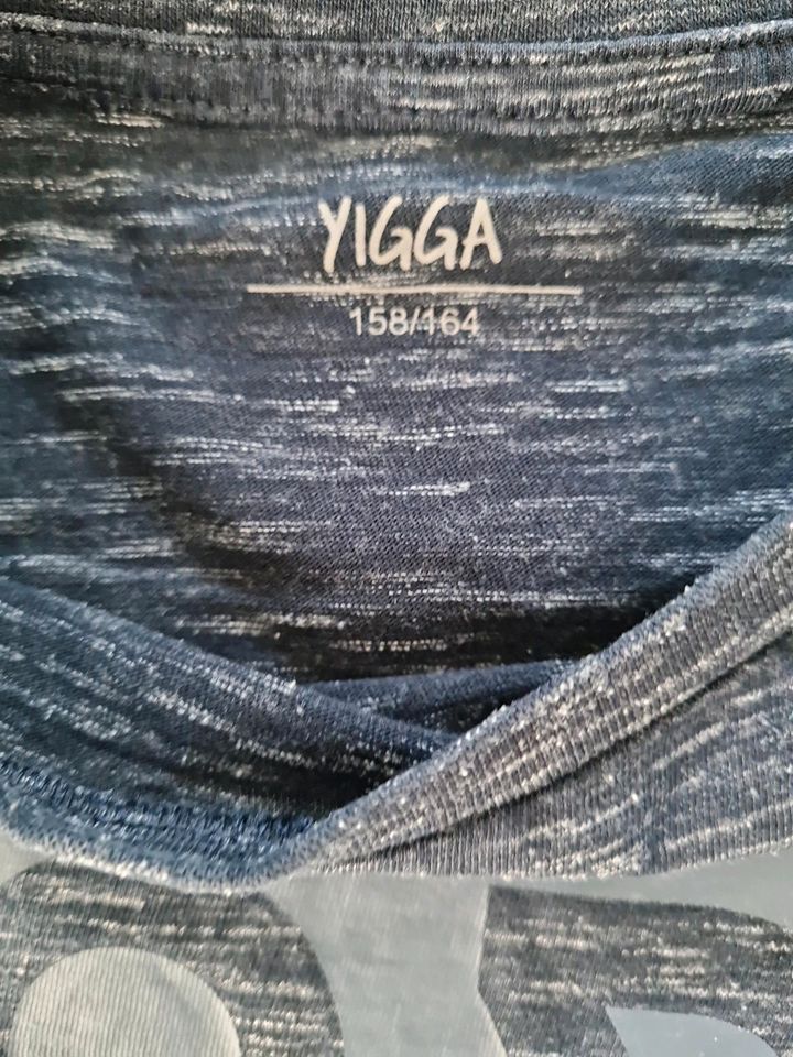 YIGGA T-Shirt Gr 158/164 in Bielefeld
