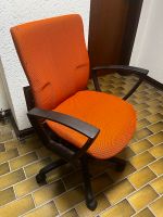 Drehbarer Höhenverstellbarer Schreibtisch Stuhl - orange Büro Nordrhein-Westfalen - Ratingen Vorschau