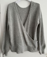 Pulli Strick Pullover Grau Hellgrau Ausschnitt Sweater S M 38 München - Au-Haidhausen Vorschau