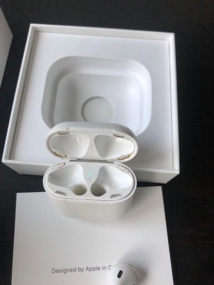 Apple AirPods 2 Generation mit OVP Rechts Kopfhörer in Göppingen