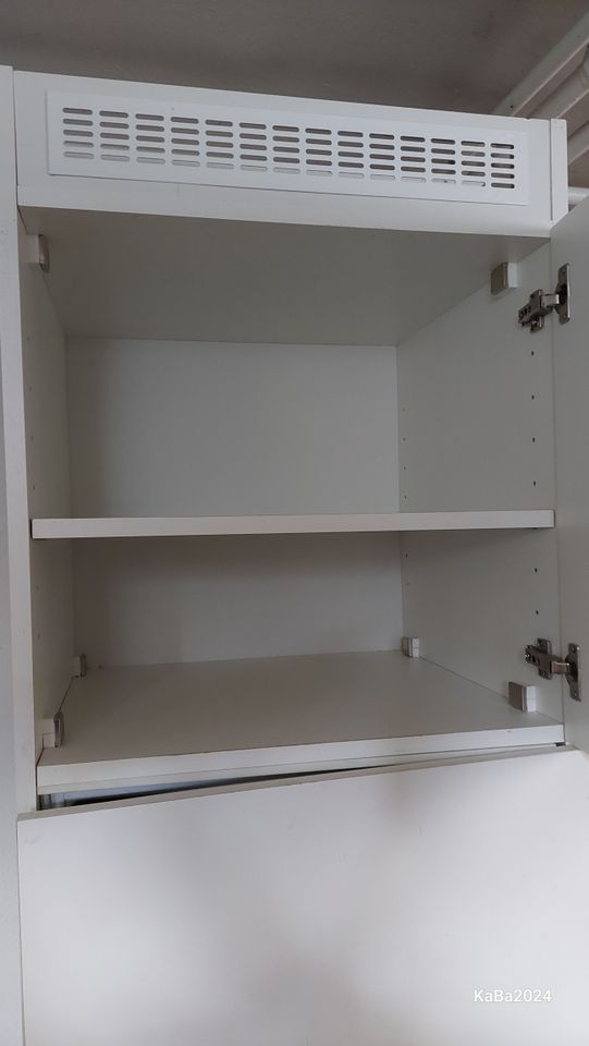 Kühlschrank AEG Santo 2532 i - Einbaugerät mit Aufbauschrank in Freiburg im Breisgau