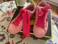 Buffalo  Sneaker , NEU, Größe 38, Vegan, Barbie Style, Geschenk ? Rheinland-Pfalz - Trier Vorschau