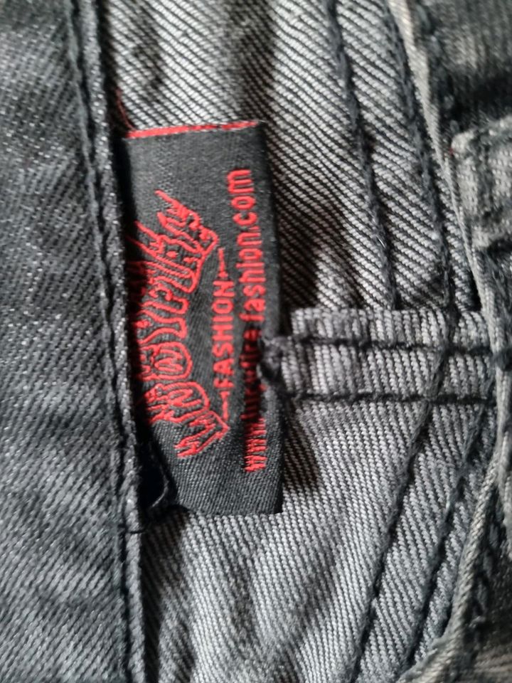 Jeans-Shorts gr.XS von LUCYFIRE , Ghosing Art in Berlin