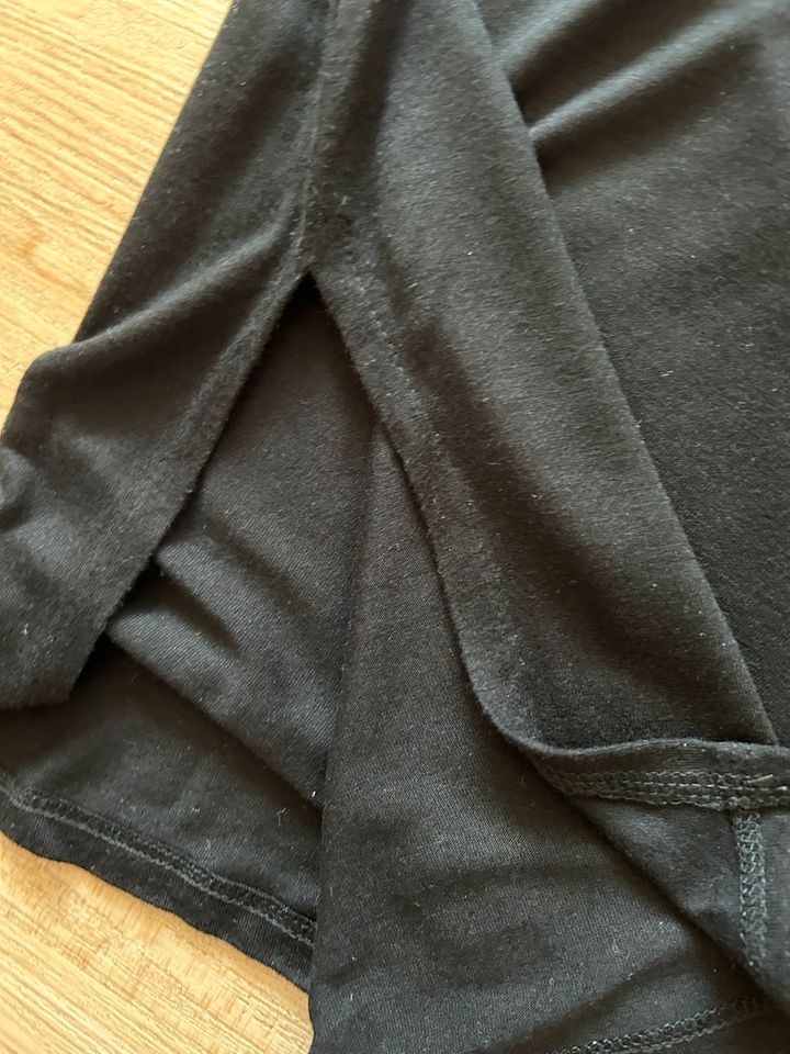 Lascana Bayern von | - Spitzen schwarz Longshirt 44/46 ist jetzt Gr. in Kleinanzeigen Ausschnitt Amorbach eBay Kleinanzeigen mit