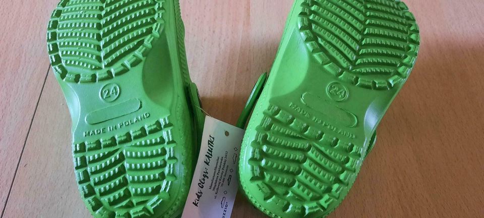 Kinderschuhe Kinderlatschen Clogs Größe 24 in Grevesmuehlen