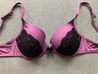 Neu Edc Esprit BH 75 C mauve schwarz Spitze wattiert 75C Himbeer Nordrhein-Westfalen - Brühl Vorschau