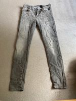Graue Herren Skinny Jeans in Größe 28 (/165) Niedersachsen - Osterholz-Scharmbeck Vorschau