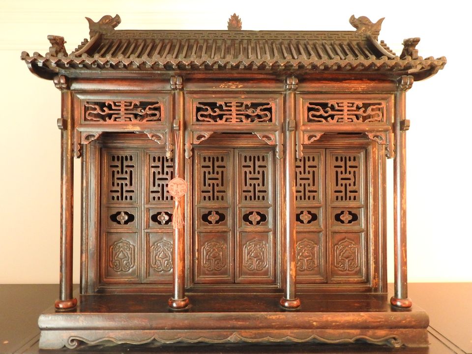 Original chinesisches Altarhaus Modellhaus antique Chinese shrine in Hamburg