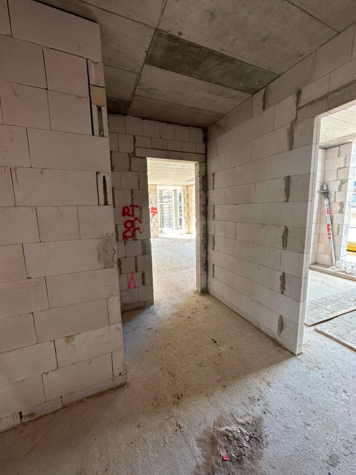 Erstbezug, Neubau 2023! Wohnen in exklusiver Stadtvilla mit eigenem
