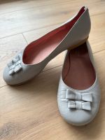 Jacadi Leder ballerinas ballarinas gr 34 Grau Schuhe Baden-Württemberg - Königsbach-Stein  Vorschau