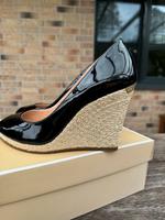 Michael Kors Keegan Wedge Gr 38,5 Schwarz Lack geflochtene Sohle Duisburg - Homberg/Ruhrort/Baerl Vorschau