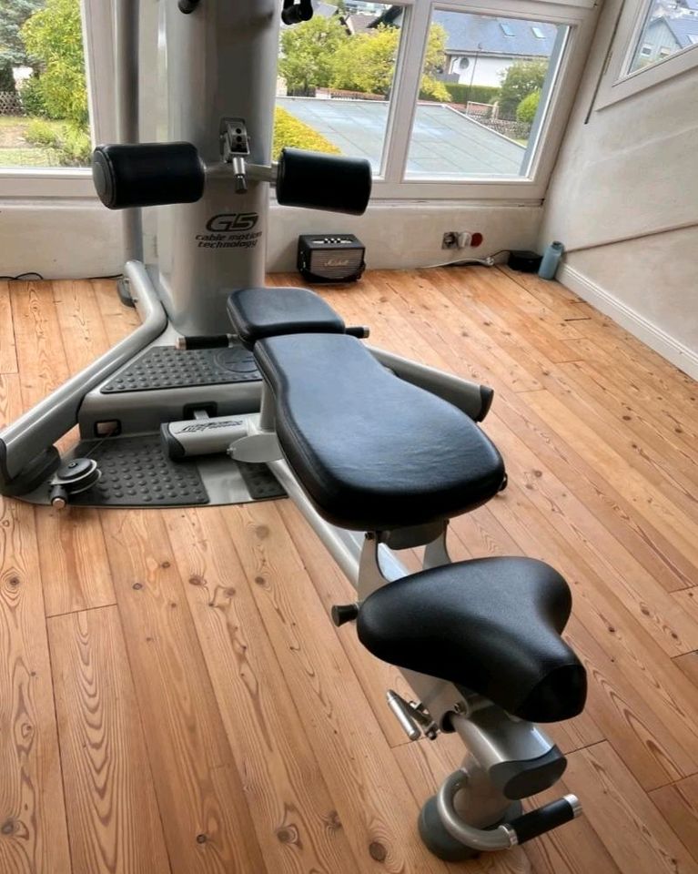 LIFE FITNESS G5 Cable Motion Kraftstation mit Hantelbank Homegym in Hochborn