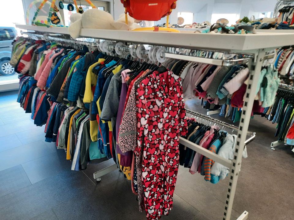 UMSTANDSMODE, BABY UND KINDERSECONDHAND HÖCHSTADT in Höchstadt