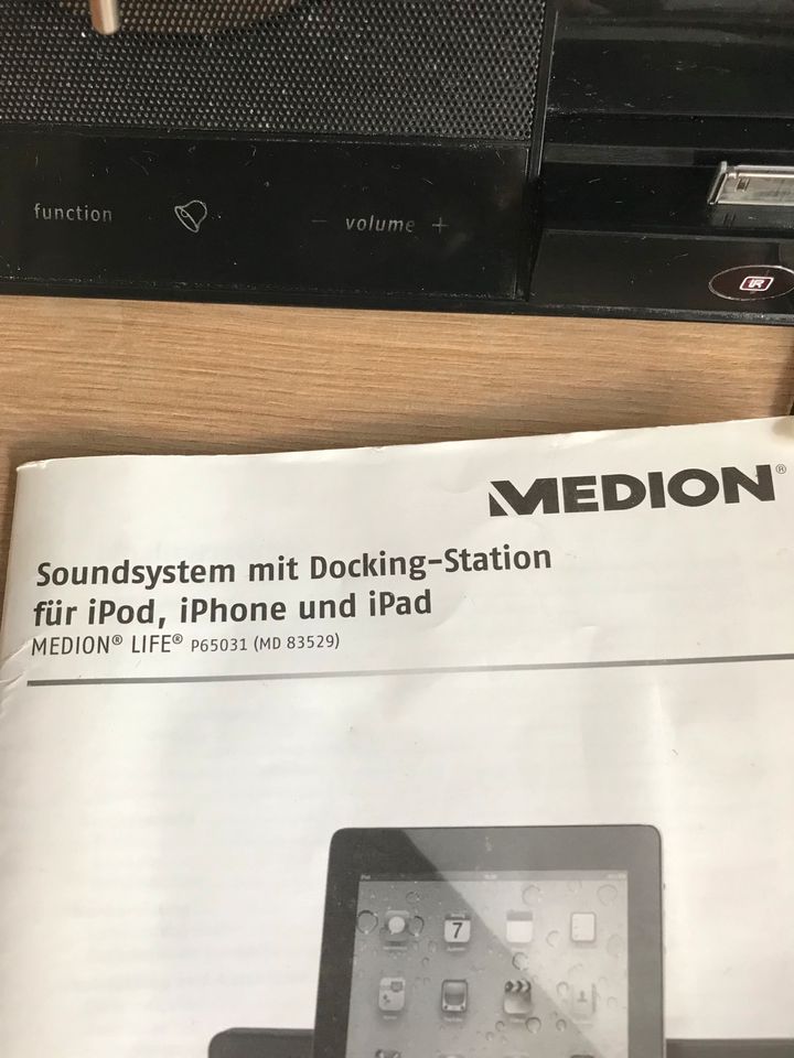 MEDION Soundsystem mit Docking Station in Witten
