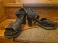Dr Martens Rochelle Absatz Sandalen Hessen - Fränkisch-Crumbach Vorschau