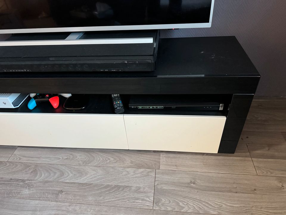 Lowboard TV Schrank in Hohenthurm