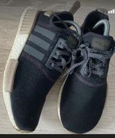 Schnäppchen Adidas nmd R1 schwarz weiß Sneaker (UVP 129€) Berlin - Reinickendorf Vorschau