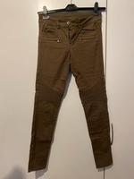 Skinny Hose, olivegrün Hessen - Großkrotzenburg Vorschau