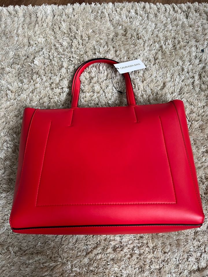 Calvin Klein Handtasche Shopper Neu in Wolfsburg