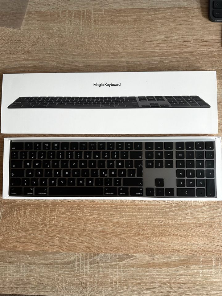 Apple Magic Keyboard  (Wie neu, Space Grey, OVP) in Bremerhaven