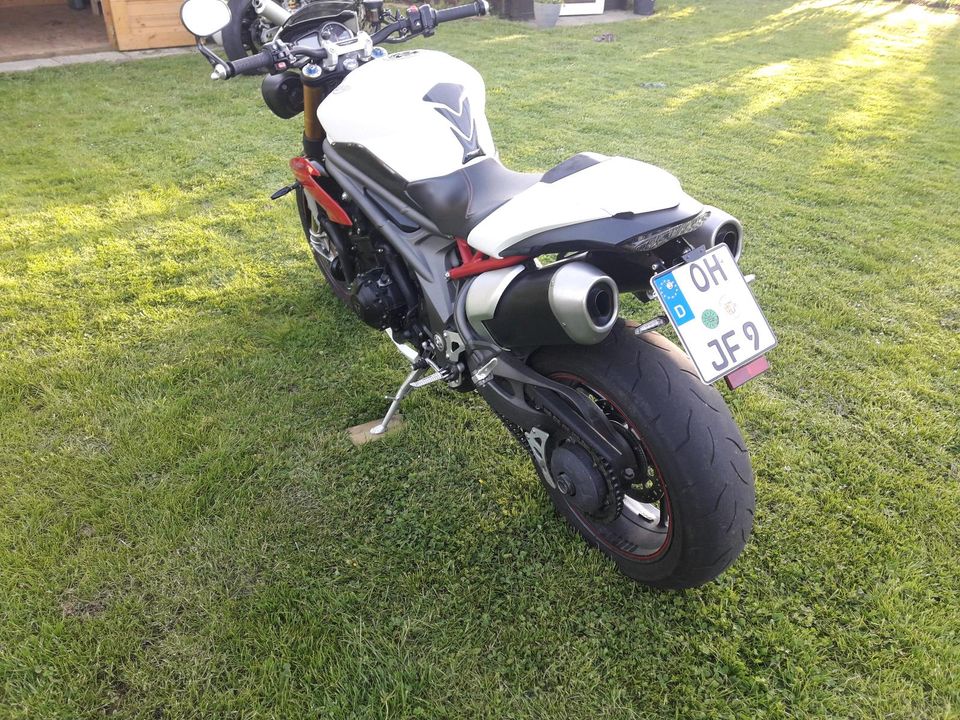 Triumph Speed Triple 1050 R in Heringsdorf