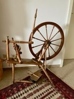 1 Spinnrad aus Schweden Dekoration Antik Vintage, H 95 cm, L100 c Berlin - Reinickendorf Vorschau
