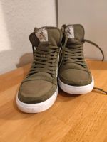 Sneaker, Turnschuhe Berlin - Treptow Vorschau