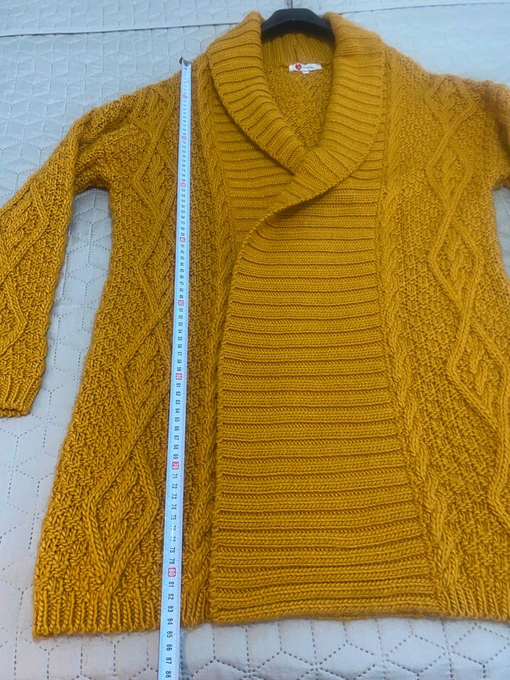 Cardigan von Koton Gr. XS (Oversize)-Fast Neu / in Köln