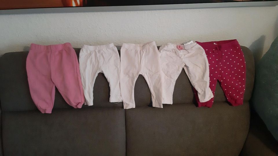 Paket Hosen Jogginghosen 68 Mädchen Babybekleidung Baby Paket in Berlin